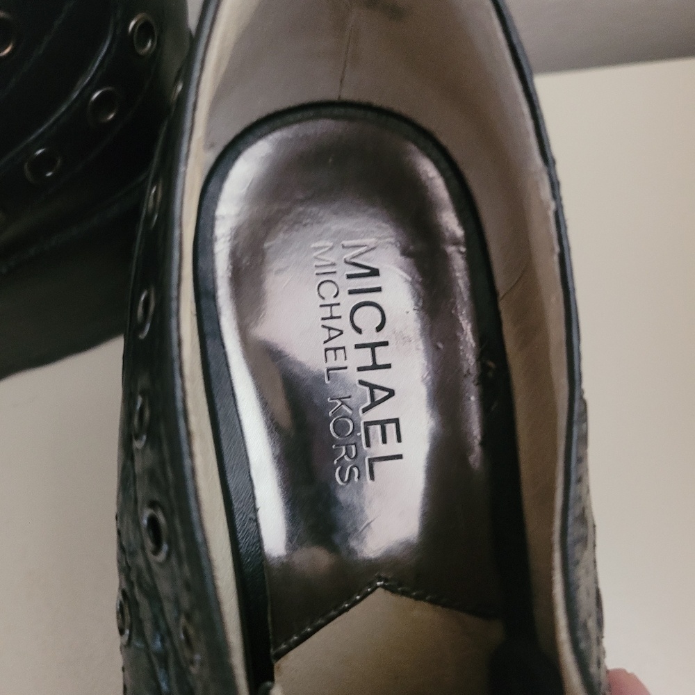 Michael kors Grommet oxfords size 8.5* - Picture 6 of 12